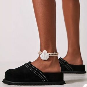 - Free People Milo everyday woven mules❤️❤️❤️❤️